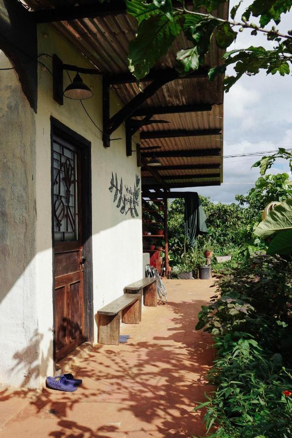 Ivy Coffee Farm - Garden House Apartment Duc Trong Luaran gambar
